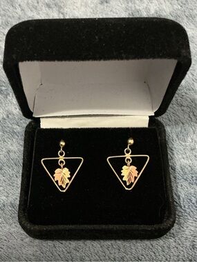 10K Black Hills Gold Earrings Made By Dakota West Designs